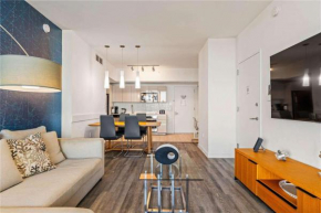2 BR Apartment with Balcony Pool View and Near Beac